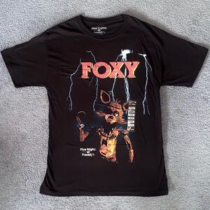 New Hot Topic Black Five Nights at Freddy’s Foxy Graphic T-shirt